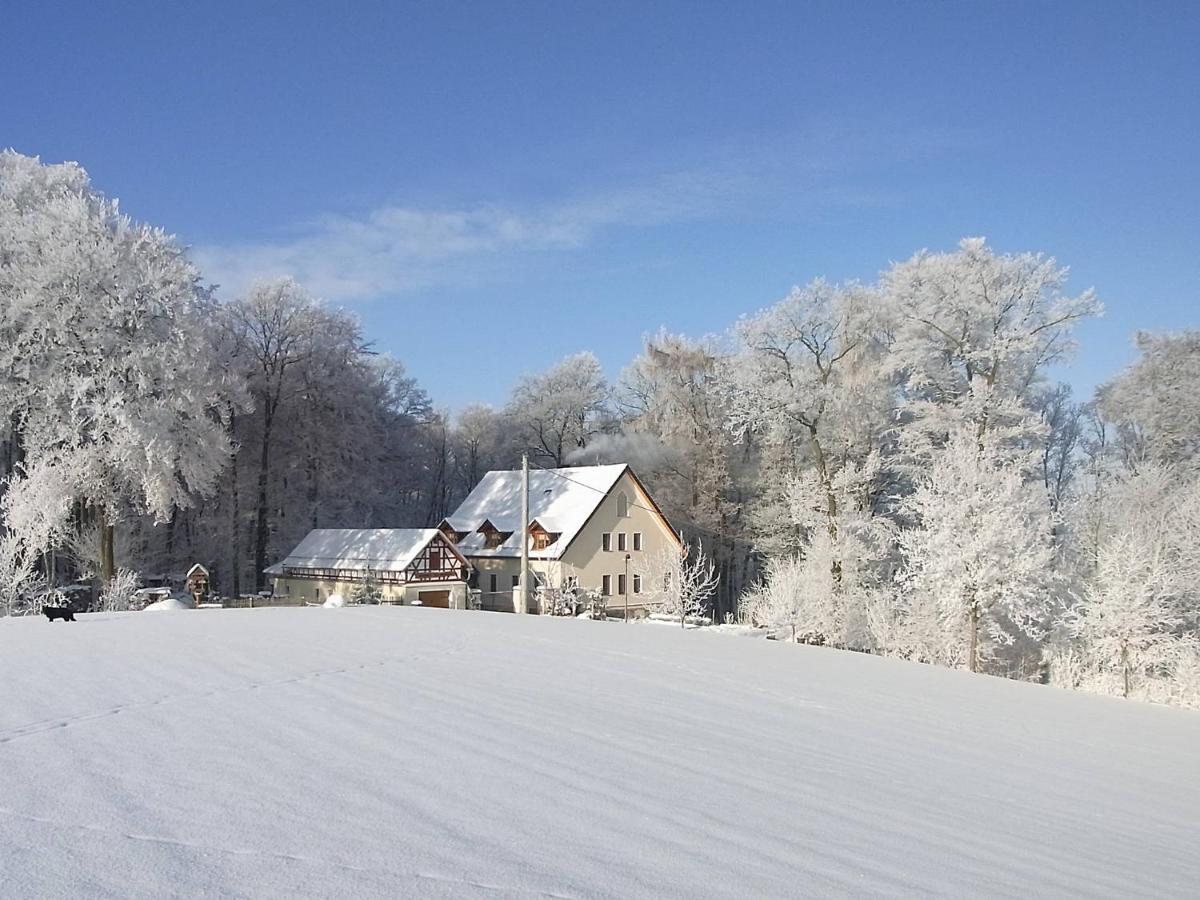 Ferienhof "Alte Foersterei" Knau Экстерьер фото